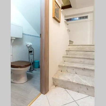 Apartment Pink21 Florence